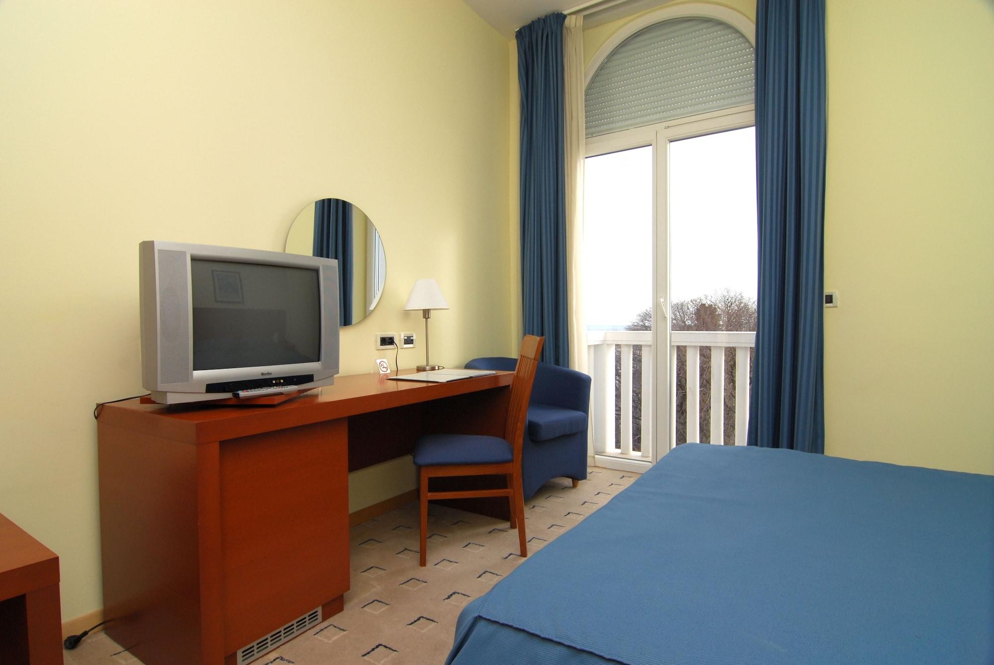 Hotel Park 로브란 외부 사진