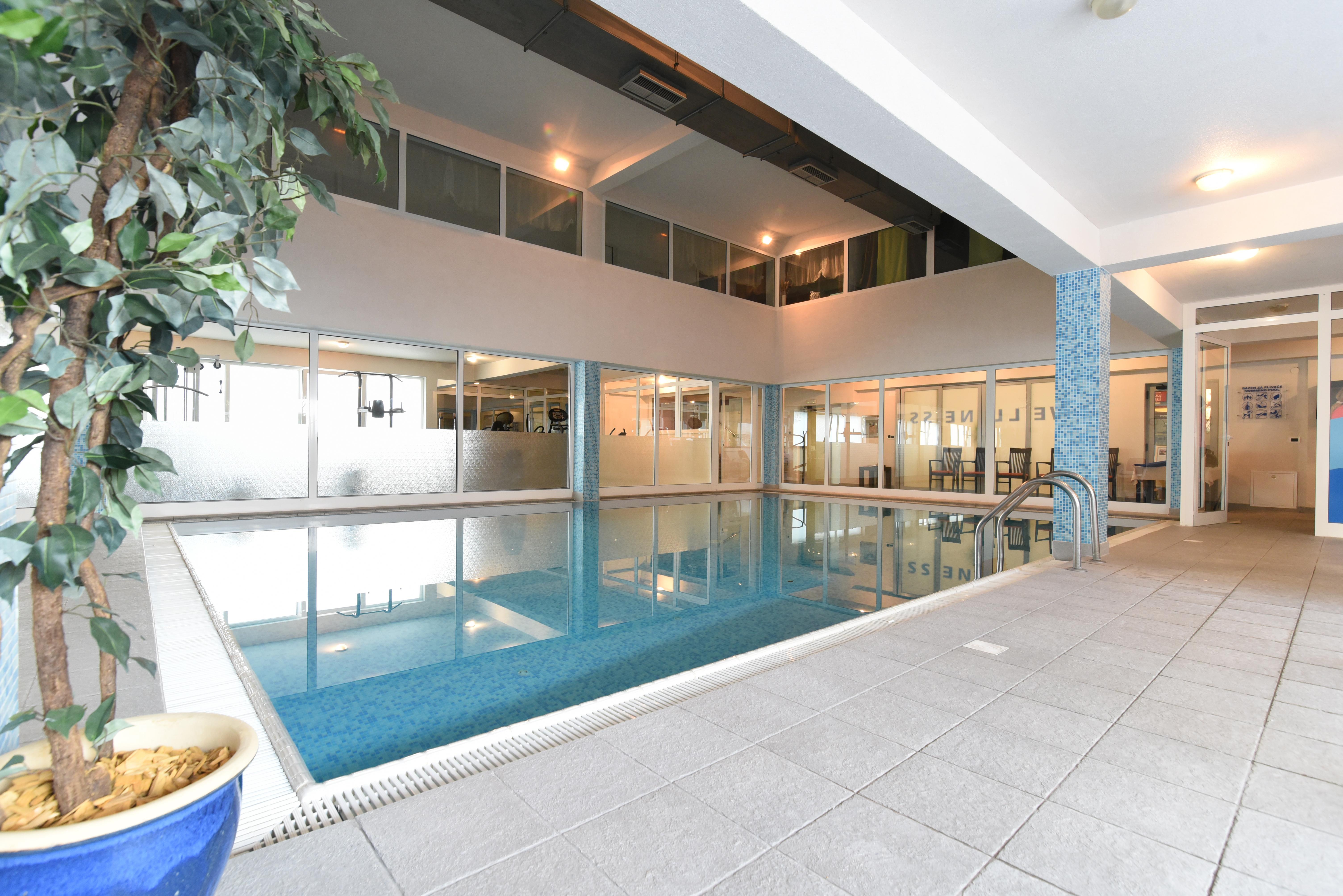 Hotel Park 로브란 외부 사진