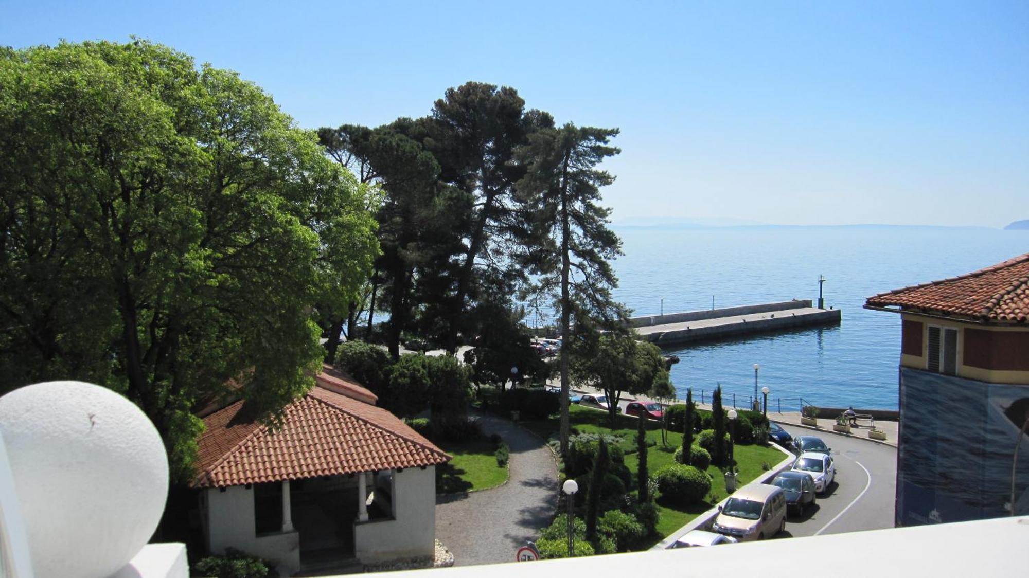 Hotel Park 로브란 외부 사진