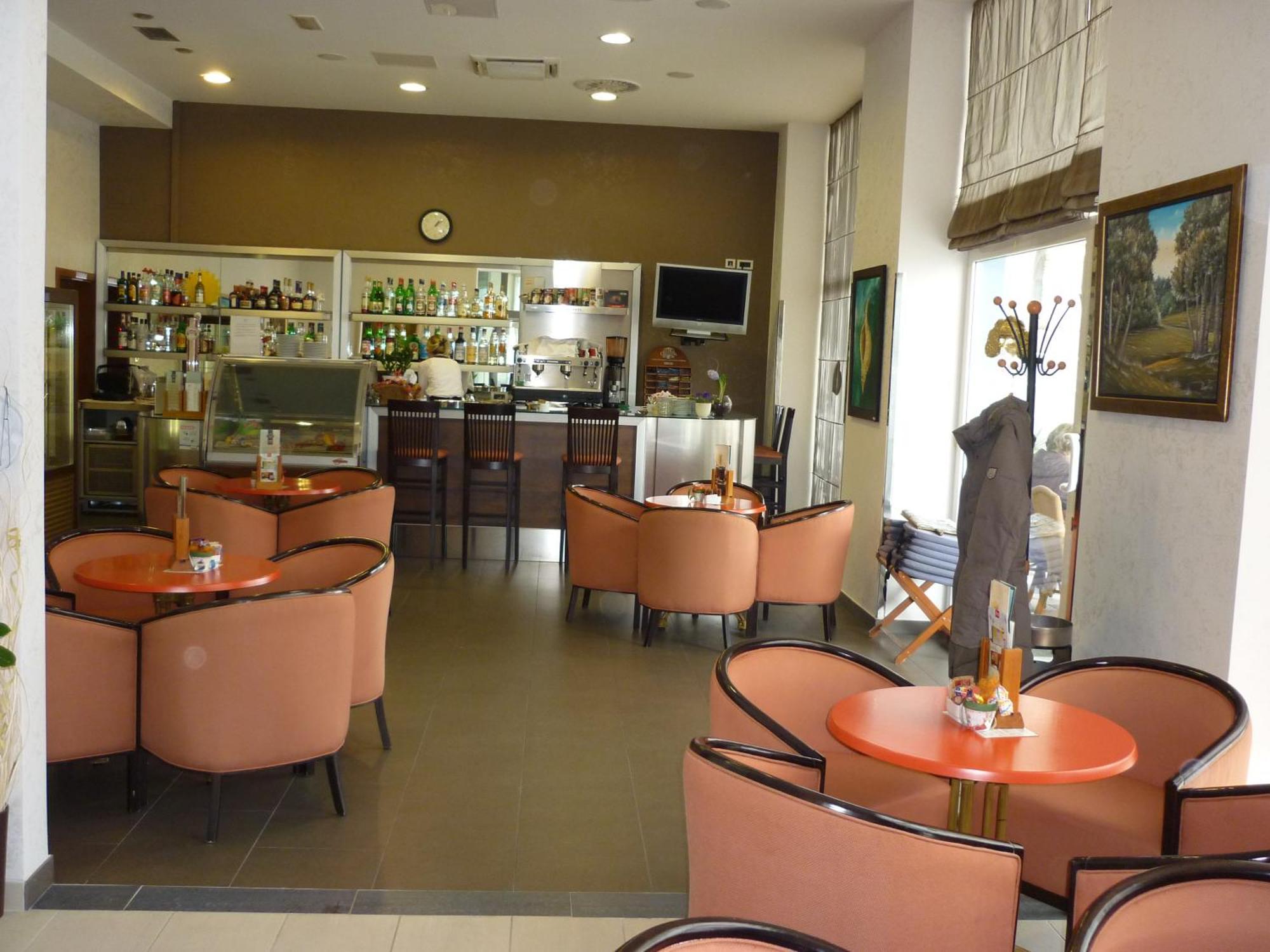 Hotel Park 로브란 외부 사진